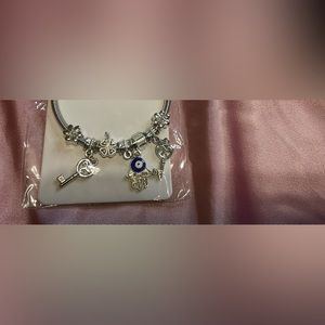 Silver 👁️💜pandora style evil eye bracelet 💙🧿🌀✨